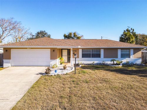 2042 Van Orman Dr, DELTONA, FL, 32725-3943 | Card Image