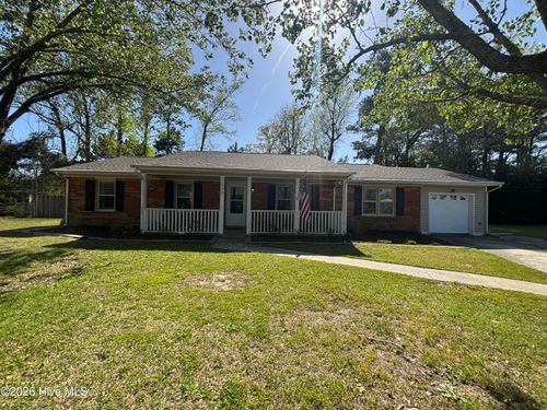 120 Lance Ct, Jacksonville, NC, 28546-8640 | Card Image