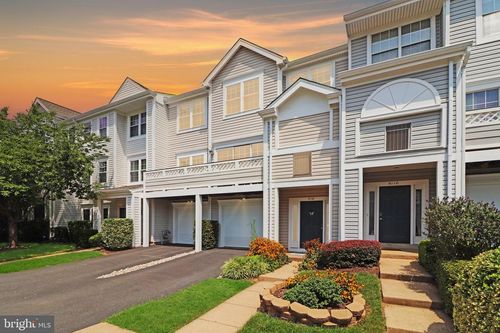 134-5112 Castle Harbor Way, CENTREVILLE, VA, 20120-4140 | Card Image