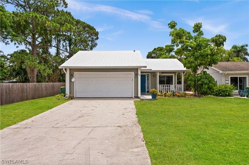 866 N 101st Avenue, Naples, FL, 34108 | Card Image