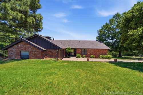 8525 S 67th West Avenue, Sapulpa, OK, 74131 | Card Image