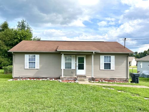 1003 Poppy Seed Dr, Oak Grove, KY, 42262-9155 | Card Image