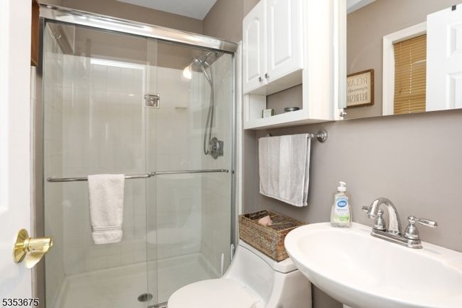 7 Arthurs Ct, House other with 6 bedrooms, 4 bathrooms and null parking in Manalapan NJ | Image 20