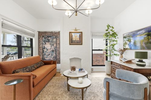 77 Donelson St, Nashville, TN, 37210-4201 | Card Image