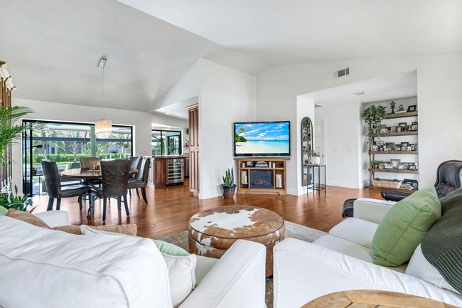 284 Polynesia Ct, House other with 3 bedrooms, 2 bathrooms and null parking in MARCO ISLAND FL | Image 13