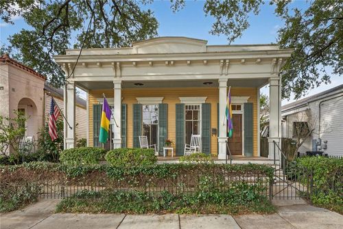 1106 Napoleon Ave, New Orleans, LA, 70115-2821 | Card Image