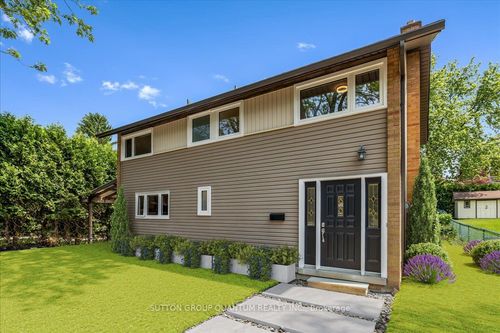 unit-2-18 Pleasant Ave, Dundas, ON, L9H3S7 | Card Image