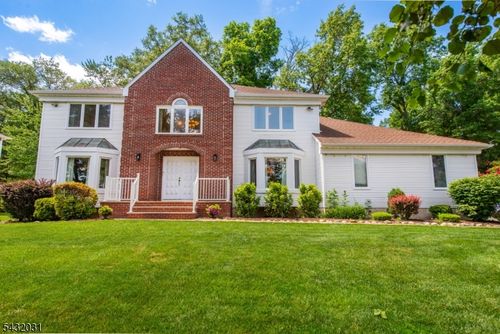 34 Silver Spring Ct, East Hanover, NJ, 07936-2528 | Card Image
