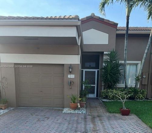 10136 Lombardy Dr, Tamarac, FL, 33321-1201 | Card Image
