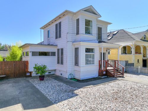 1545 Oak St, Napa, CA, 94559-2834 | Card Image