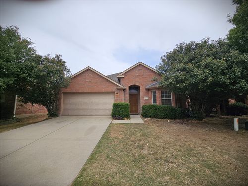 8701 King Ranch Dr, Cross Roads, TX, 76227-3899 | Card Image
