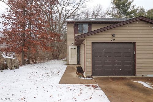 apt-39-110 Greenwich Rd, Seville, OH, 44273-9590 | Card Image