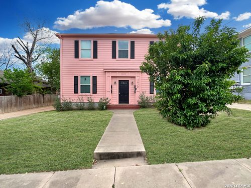 4-1020 W French Pl, San Antonio, TX, 78212-3650 | Card Image