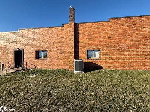 122 E Ramsey St, Bancroft, IA, 50517-8130 | Card Image