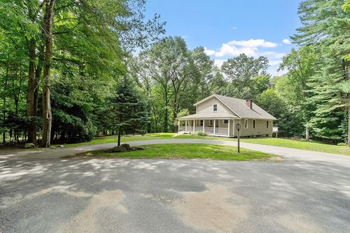 3 Off King Way, Groveland, MA, 01834-1646 | Card Image