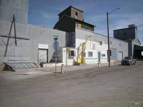 Appr. 400 Railroad St, Hazelton, ID, 83335 | Card Image