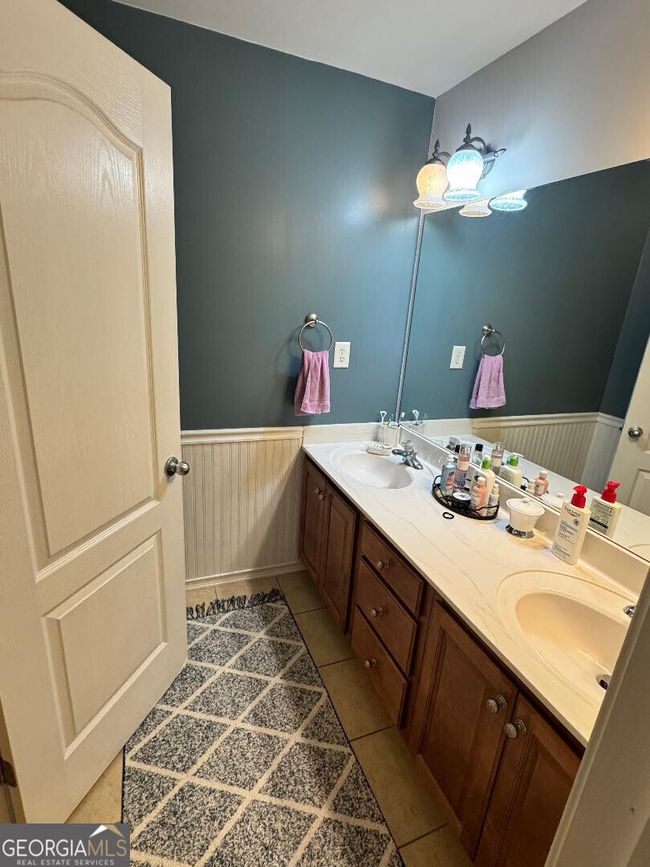 374 Persimmon Dr, House other with 5 bedrooms, 3 bathrooms and 8 parking in Sharpsburg GA | Image 26