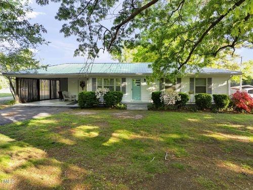 420 Jefferson St, Boydton, VA, 23917-3304 | Card Image