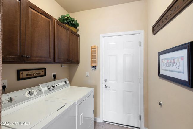 19 E Francesa Ct, Home with 3 bedrooms, 3 bathrooms and null parking in Farmingdale NJ | Image 26