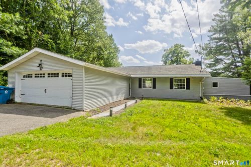 17 Congamond Rd, Southwick, MA, 01077-9404 | Card Image