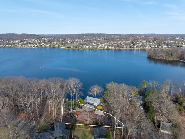 3 Willow Ln, House other with 5 bedrooms, 4 bathrooms and null parking in New Fairfield CT | Image 36