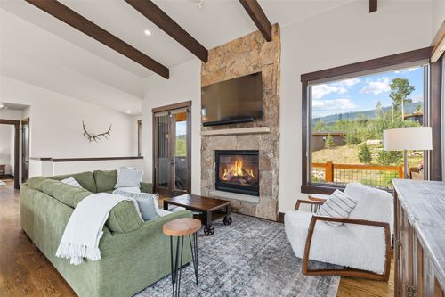 06 Vernon Way, Silverthorne, CO, 80498-7535 | Card Image
