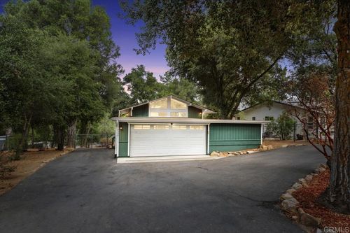 8438 Valley View Trl, Pine Valley, CA, 91962-4065 | Card Image