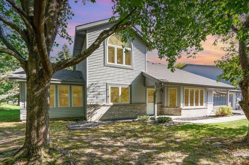 2523 Sumac Rdg, White Bear Lake, MN, 55110-5644 | Card Image