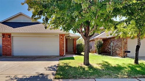 11018 Sw 5th St, Yukon, OK, 73099-6711 | Card Image