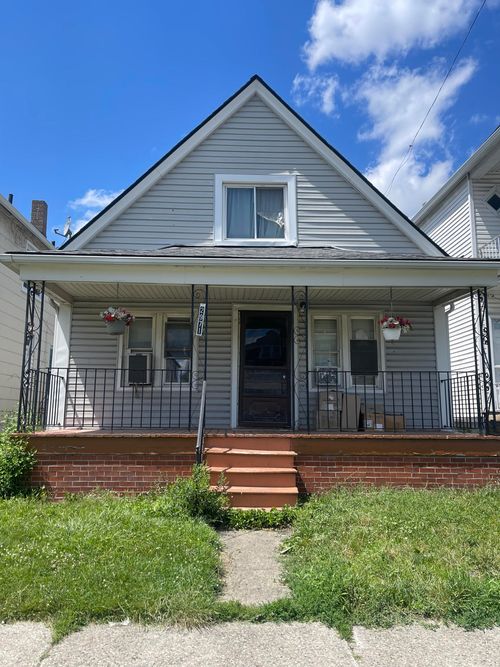 2971 Roosevelt St, Hamtramck, MI, 48212-3732 | Card Image