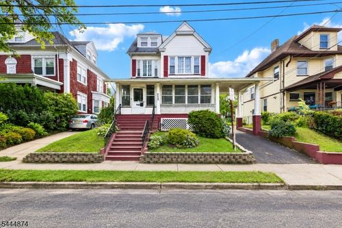 711 Degraw Ave, Newark, NJ, 07104-1615 | Card Image
