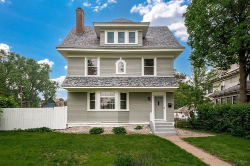 1836 Marshall Ave, Saint Paul, MN, 55104-6009 | Card Image