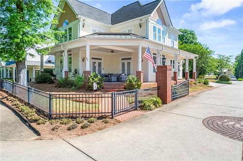 88 Sloan St, Mcdonough, GA, 30253-3132 | Card Image