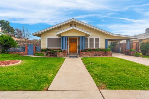 1912 N Vagedes Ave, Fresno, CA, 93705-5145 | Card Image