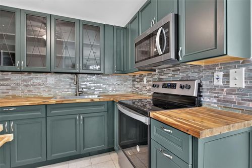 201-503 Gardens Dr, Pompano Beach, FL, 33069 | Card Image