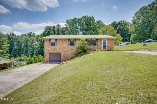 420 Poplar St, Mount Carmel, TN, 37645-3321 | Card Image