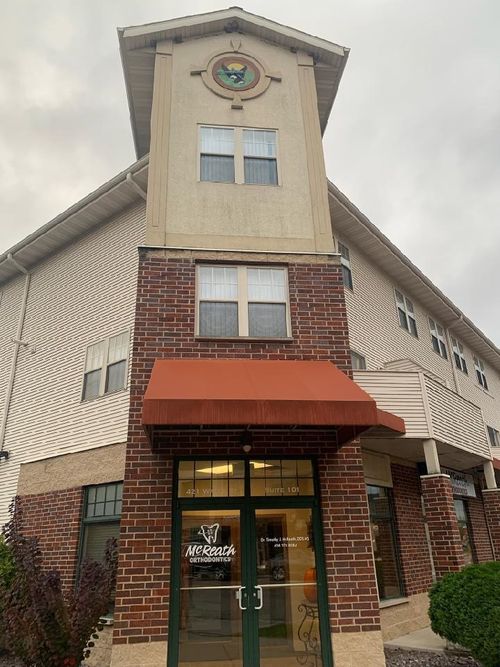 apt-305-431 Water St, Prairie Du Sac, WI, 53578-2107 | Card Image