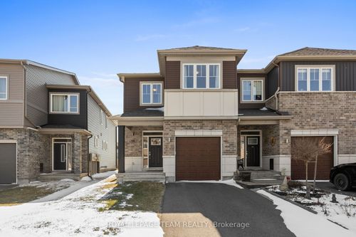 18 Stokes Dr, Carleton Place, ON, K7C0K1 | Card Image