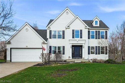 3887 Myrtle Ln, Brunswick, OH, 44212-3598 | Card Image