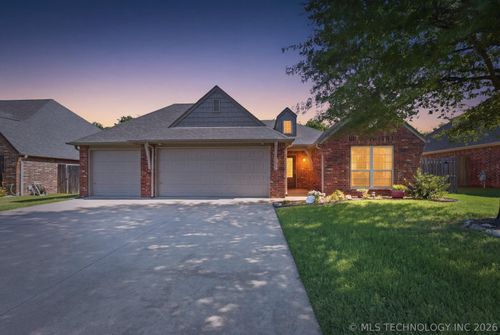 6913 128th East Ave, Owasso, OK, 74055 | Card Image