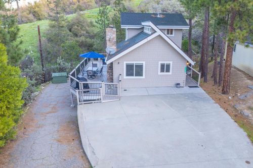37748 Marina View Dr, Bass Lake, CA, 93604-9722 | Card Image