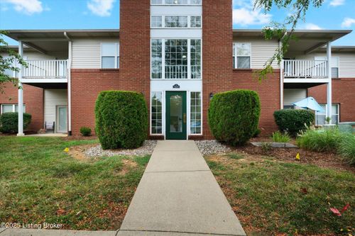 unit-202-9405 Magnolia Ridge Dr, Louisville, KY, 40291-6792 | Card Image