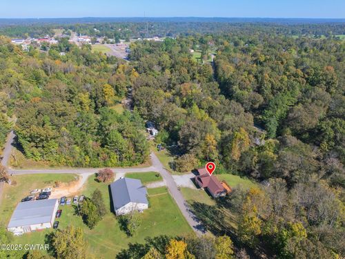 387 Dogwood Dr, Decaturville, TN, 38329-8018 | Card Image