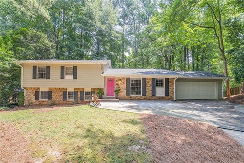 6485 Wright Rd, Sandy Springs, GA, 30328-3023 | Card Image