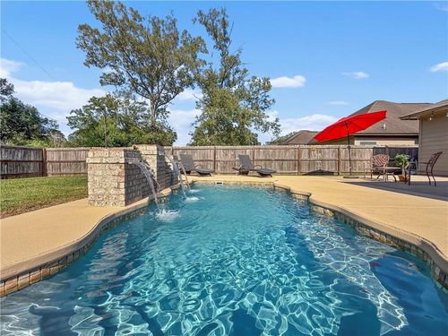 10069 Serene Rd, Denham Springs, LA, 70726-6429 | Card Image