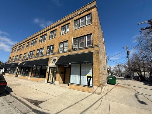 7437 Randolph St, Forest Park, IL, 60130-1200 | Card Image