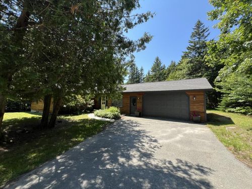 48 Kelleytown Rd, Bernard, ME, 04612-3643 | Card Image