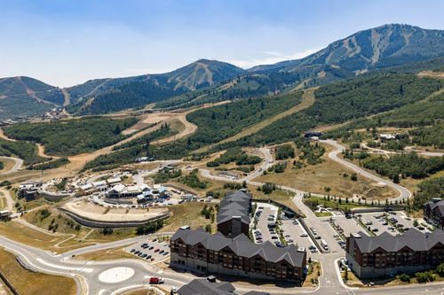 2212-2303 W Deer Hollow Rd, Park City, UT, 84060-5289 | Card Image