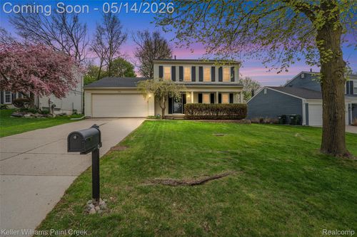 366 Whitney Dr, Rochester Hills, MI, 48307-2868 | Card Image