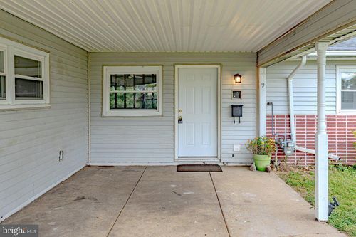 9 Bloomfield Ln, Willingboro, NJ, 08046-1512 | Card Image